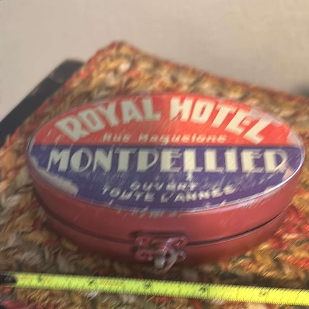 Vintage Red and Blue Decorative Box - Picture 9 of 13